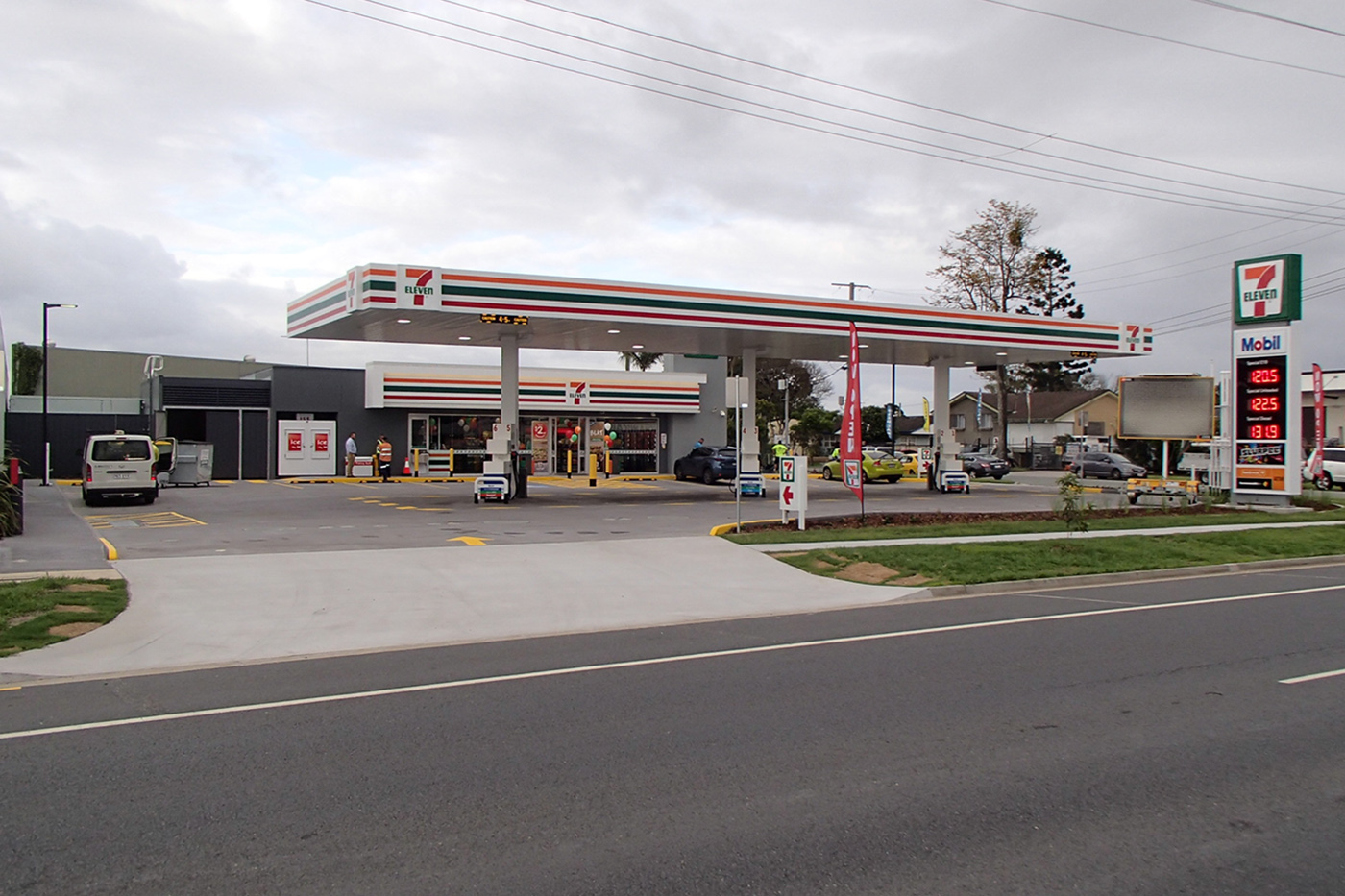 7-Eleven Caboolture street frontage