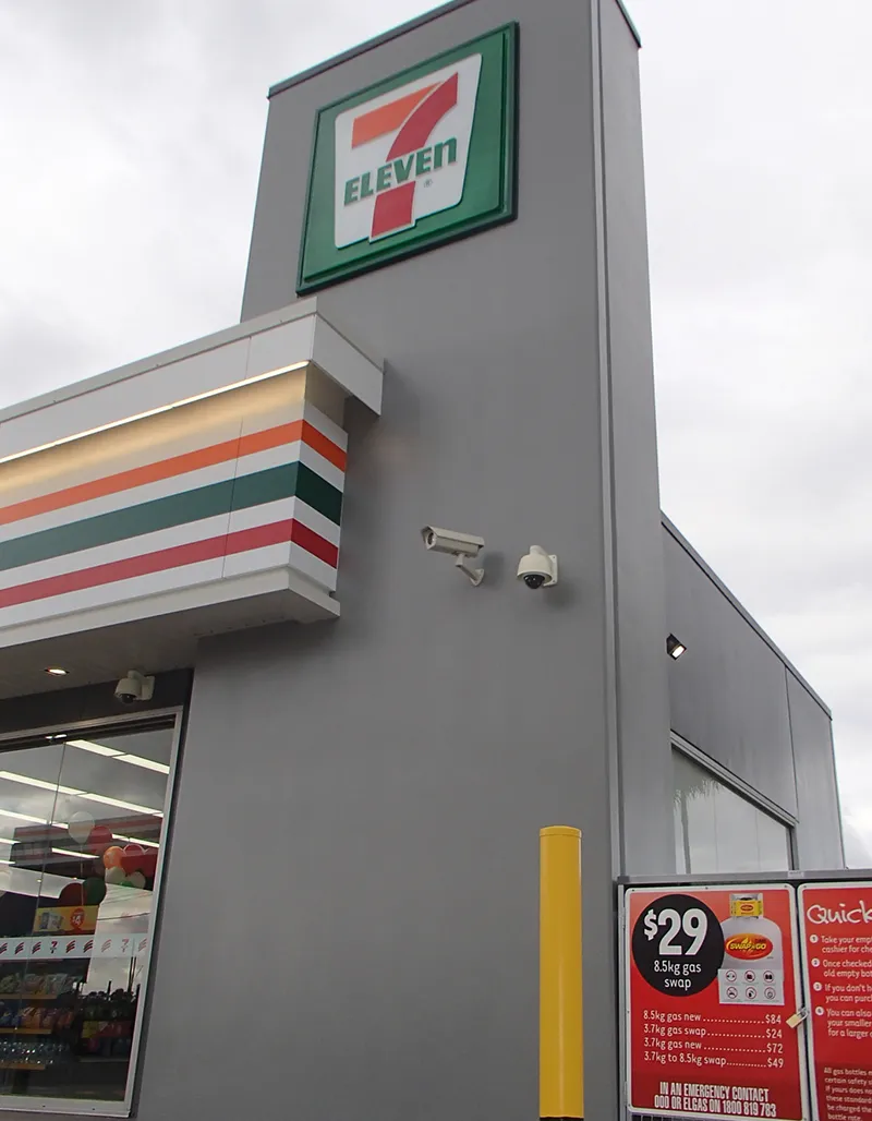 7-Eleven tower