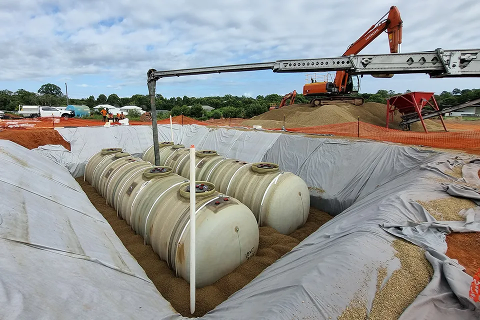 Night Owl Dakabin fuel system design